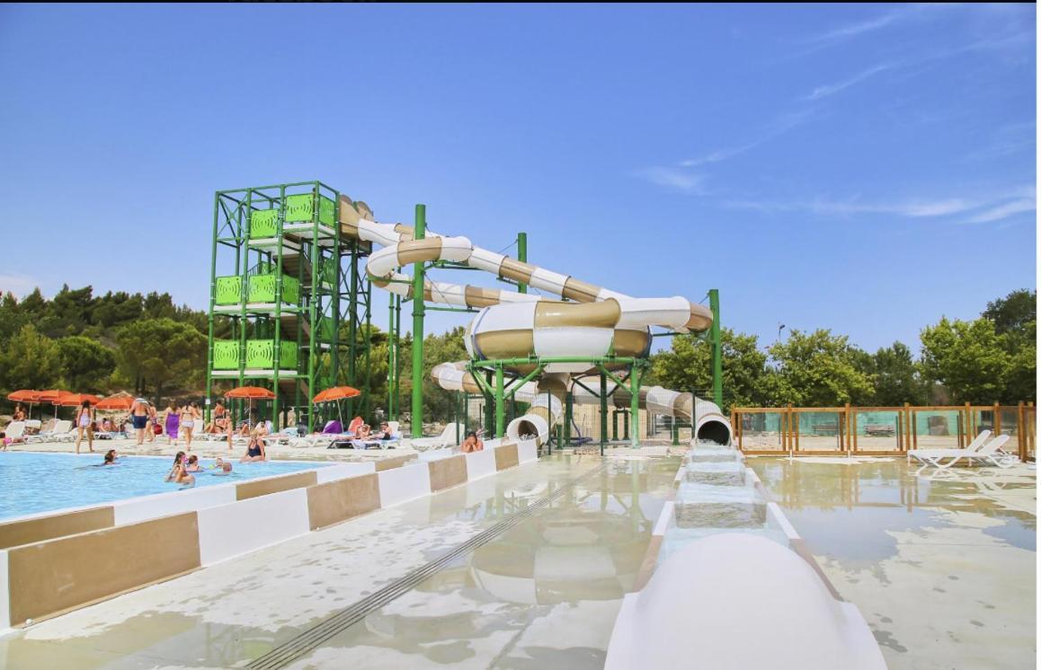 Mobil-Home 6 Personnes - Camping La Falaise 4* / Piscine / Club Enfants / Spa / Restaurant / Animations Narbonne Eksteriør bilde